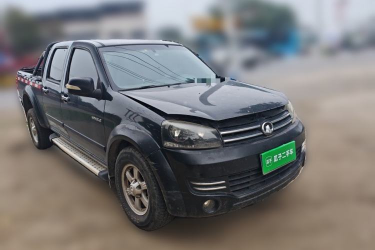 Used Great Wall Wingle 5 2013 2.0T European Version Two-Wheel Drive Navigation Edition 6MT Big Double-Cab GW4D20B Front Right 45 Deg
