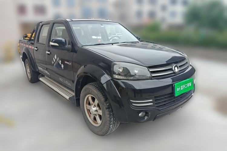 Used Great Wall Wingle 5 2013 2.0T European Version Two-Wheel Drive Navigation Edition 6MT Big Double-Cab GW4D20B Front Right 45 Deg