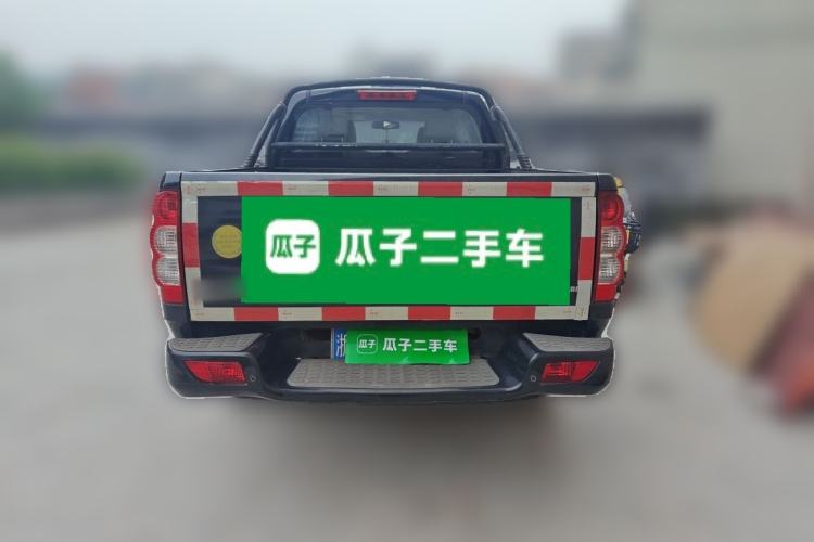 Used Great Wall Wingle 5 2013 2.0T European Version Two-Wheel Drive Navigation Edition 6MT Big Double-Cab GW4D20B Rear