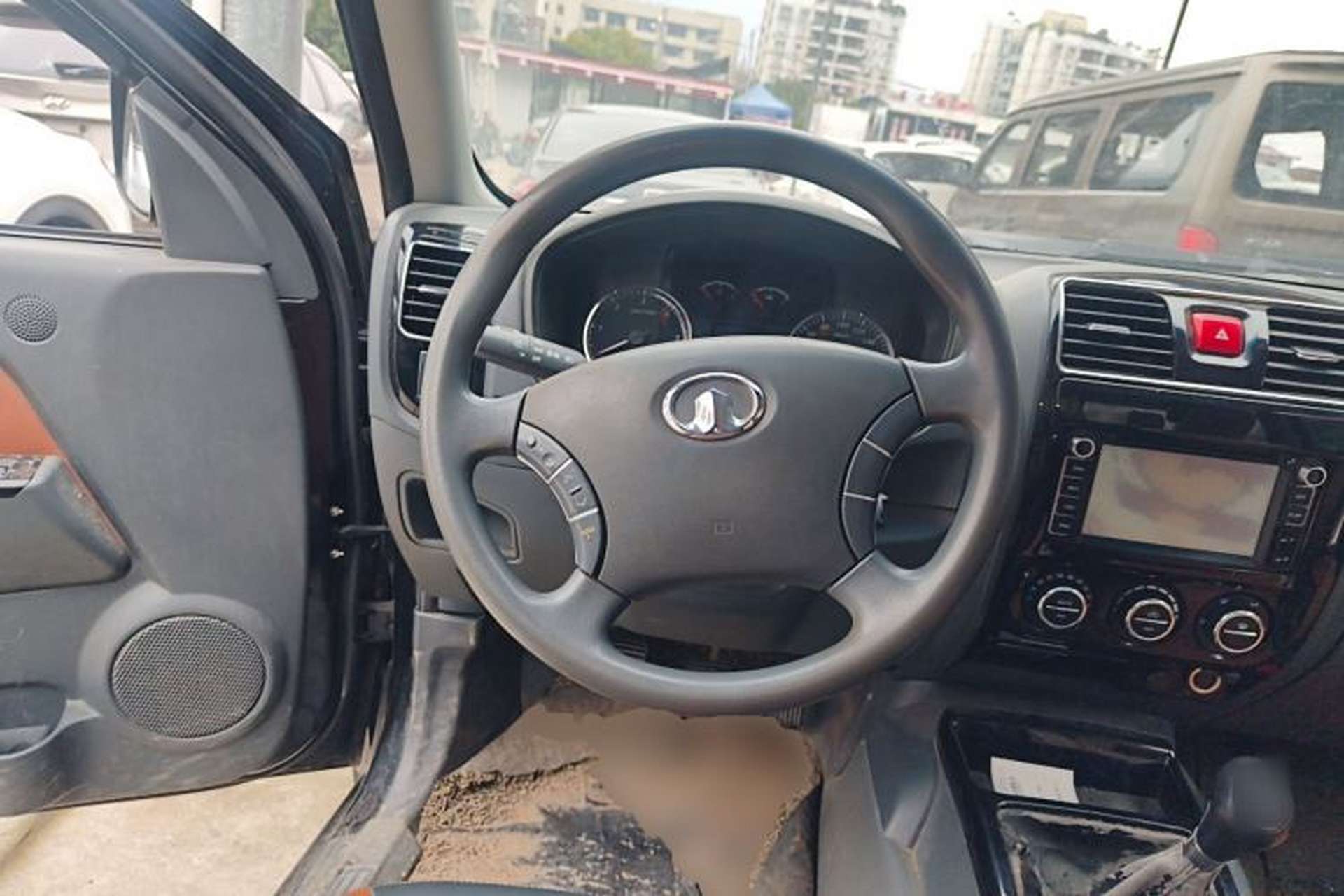 Used Great Wall Wingle 5 2013 2.8T European Version Two-Wheel Drive Elite Version Big Double-Cab GW2.8TC Steering Wheel