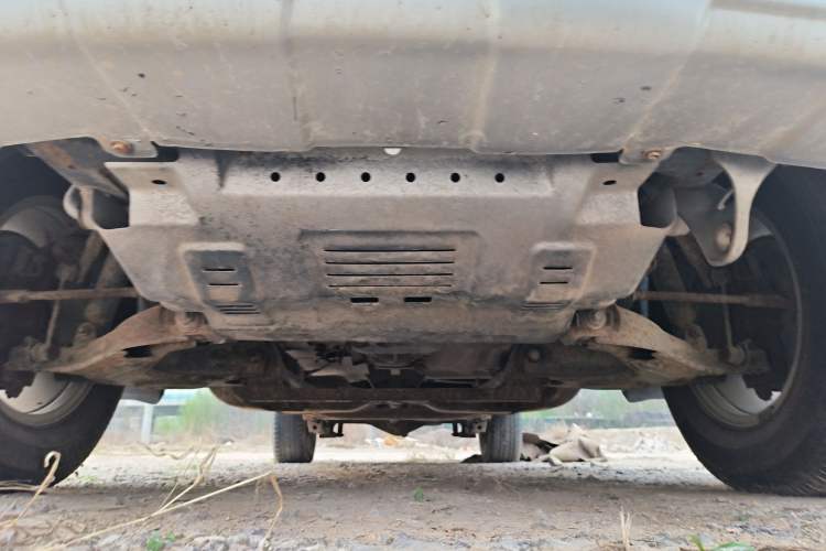 Used Great Wall Wingle 5 2013 2.4L European Version 4x4 Elite Model Big Double Cab – 4G69S4N Chassis Front