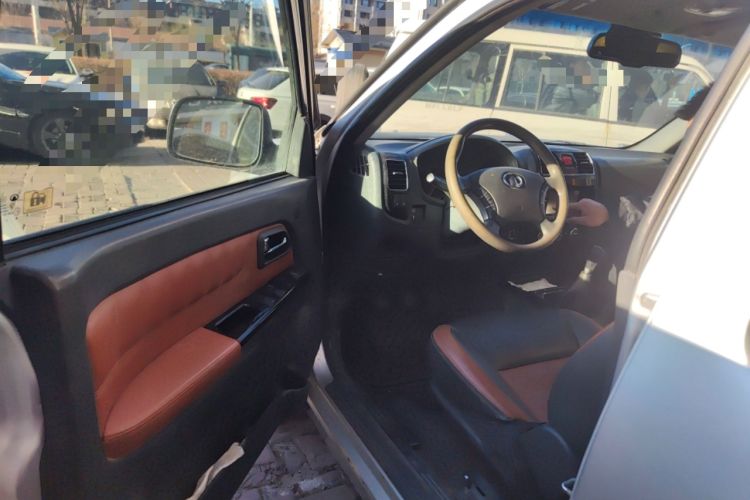 Used Great Wall Wingle 5 2013 2.4L European Version Two-Wheel Drive Elite Edition Big Double Cab – 4G69S4N Driver Seat
