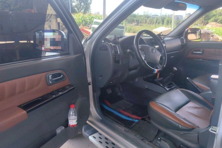 Used Great Wall Wingle 5 2013 2.0T European Version 4WD Elite Edition 6MT Short Double Cab GW4D20B Driver Seat