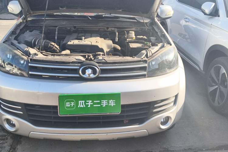 Used Great Wall Wingle 5 2013 2.0T European Version Two-Wheel Drive Elite Edition 6MT Big Double Cab GW4D20B Engine Bay Left