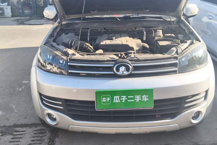 Used Great Wall Wingle 5 2013 2.0T European Version Two-Wheel Drive Elite Edition 6MT Big Double Cab GW4D20B Engine Bay Right