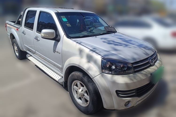 Used Great Wall Wingle 5 2013 2.0T European Version Two-Wheel Drive Elite Edition 6MT Big Double Cab GW4D20B Exterior 2