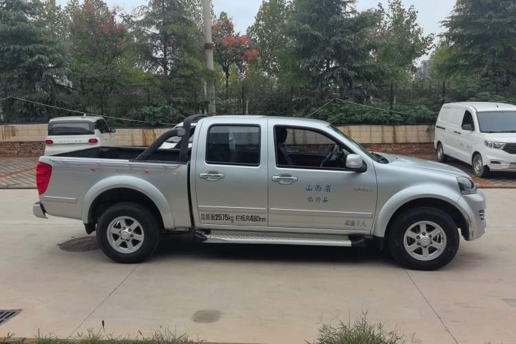 Used Great Wall Wingle 5 2013 2.8T European Version Two-Wheel Drive Elite Version Big Double-Cab GW2.8TC Exterior 2