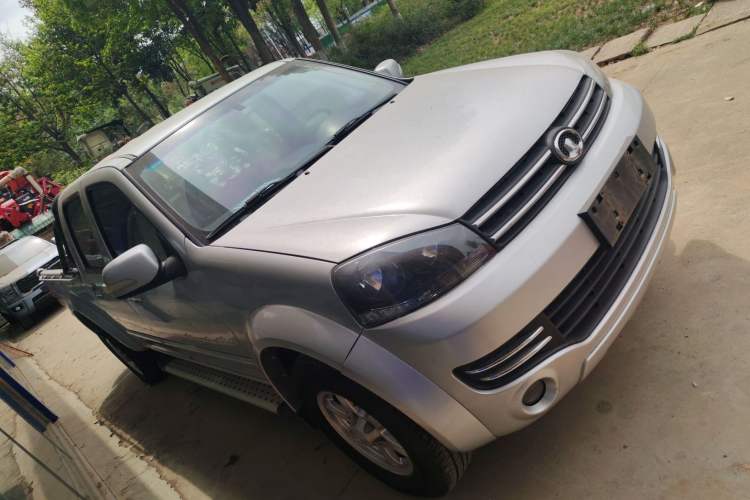 Used Great Wall Wingle 5 2013 2.8T European Version Two-Wheel Drive Elite Version Big Double-Cab GW2.8TC Exterior 2