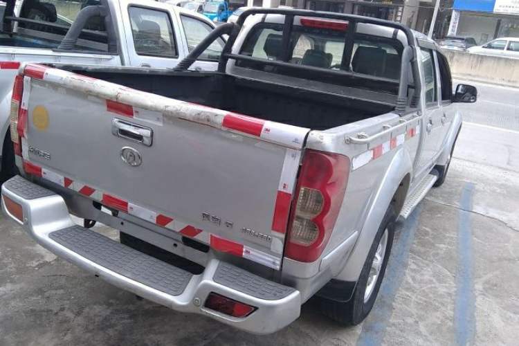 Used Great Wall Wingle 5 2013 2.0T European Version Two-Wheel Drive Elite Edition 6MT Big Double Cab GW4D20B Exterior 4