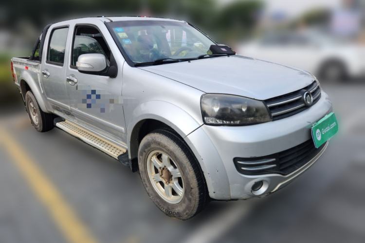 Used Great Wall Wingle 5 2013 2.0T European Version Two-Wheel Drive Elite Edition 6MT Big Double Cab GW4D20B Front Right 45 Deg
