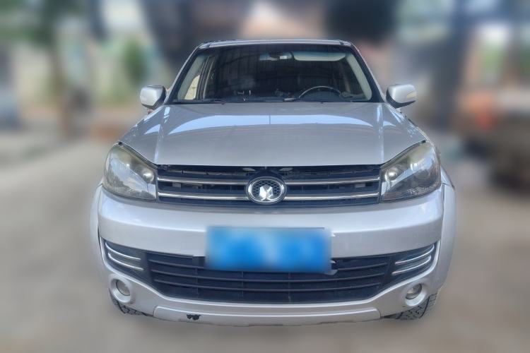 Used Great Wall Wingle 5 2013 2.0T European Version 4WD Elite Edition 6MT Short Double Cab GW4D20B Front