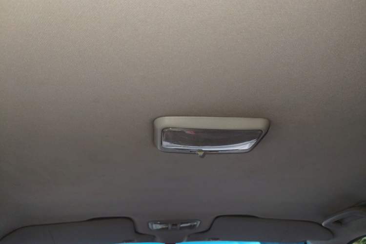 Used Great Wall Wingle 5 2013 2.8T European Version Two-Wheel Drive Elite Version Big Double-Cab GW2.8TC Headliner
