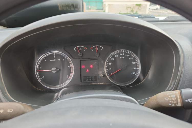 Used Great Wall Wingle 5 2013 2.0T European Version Two-Wheel Drive Elite Edition 6MT Big Double Cab GW4D20B Instrument Cluster