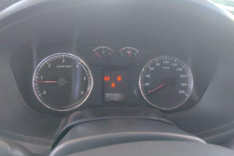 Used Great Wall Wingle 5 2013 2.0T European Version 4WD Elite Edition 6MT Short Double Cab GW4D20B Instrument Cluster