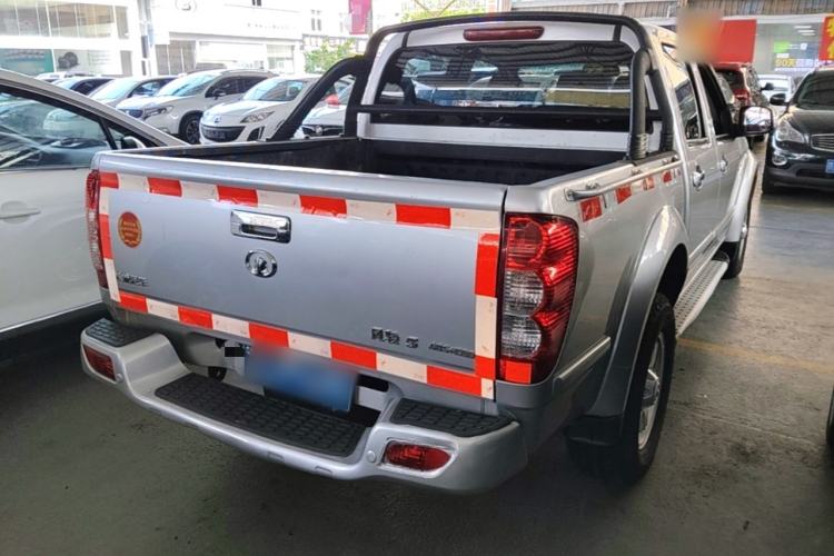 Used Great Wall Wingle 5 2013 2.0T European Version Two-Wheel Drive Elite Edition 6MT Compact Double-Cab GW4D20B Rear Right 45 Deg
