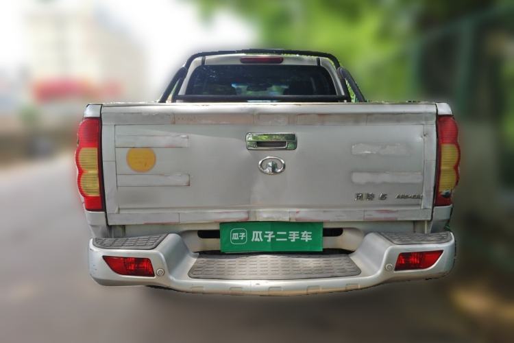 Used Great Wall Wingle 5 2013 2.0T European Version Two-Wheel Drive Elite Edition 6MT Big Double Cab GW4D20B Rear
