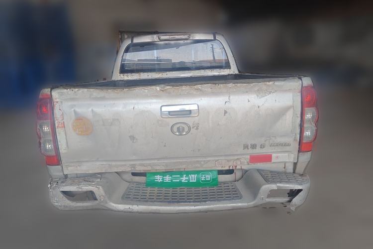 Used Great Wall Wingle 5 2013 2.0T European Version Two-Wheel Drive Elite Edition 6MT Big Double Cab GW4D20B Rear