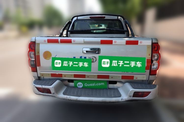 Used Great Wall Wingle 5 2013 2.0T European Version Two-Wheel Drive Elite Edition 6MT Big Double Cab GW4D20B Rear