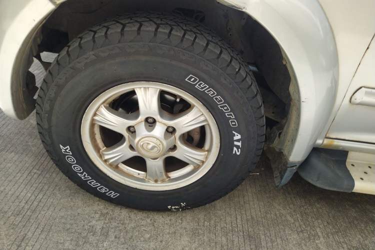 Used Great Wall Wingle 5 2013 2.0T European Version Two-Wheel Drive Elite Edition 6MT Big Double Cab GW4D20B Right Front Wheel Hub