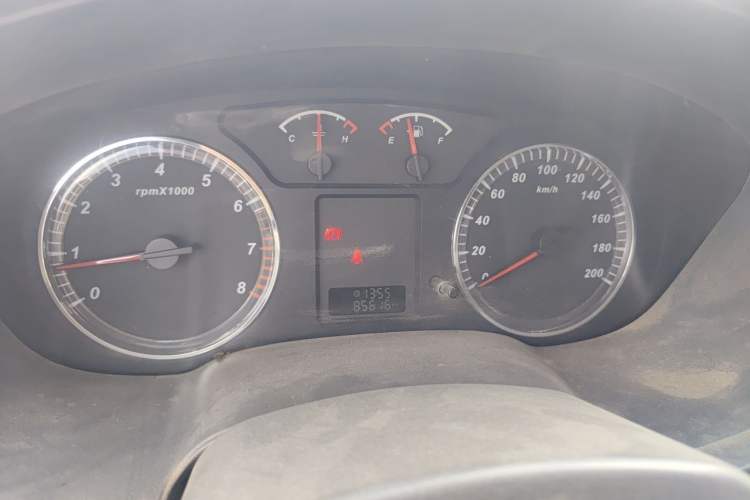 Used Great Wall Wingle 5 2013 2.4L European Version Two-Wheel Drive Navigation Edition Big Double Cab – 4G69S4N Instrument Cluster