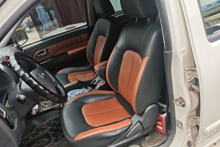 Used Great Wall Wingle 5 2013 2.0T European Version Two-Wheel Drive Elite Edition 6MT Big Double Cab GW4D20B Left Front Seat