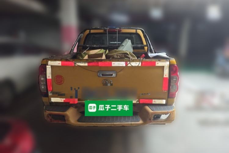 Used Great Wall Wingle 5 2013 2.0T European Version Two-Wheel Drive Elite Edition 6MT Big Double Cab GW4D20B Rear