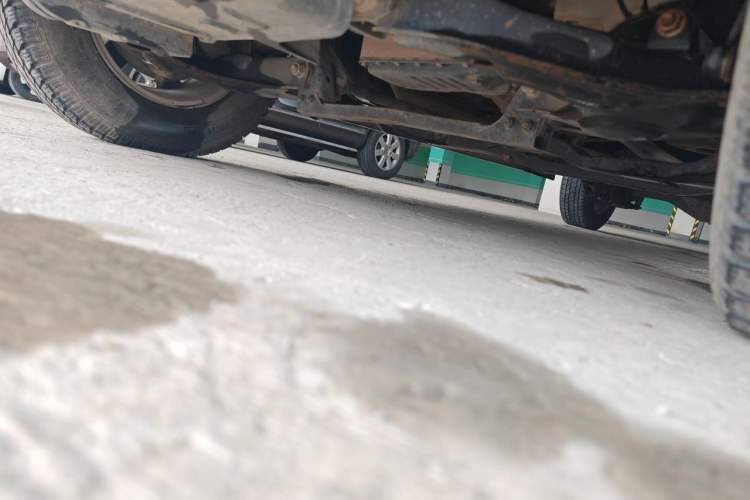 Used Great Wall Wingle 5 2014 2.8T Entry-Level Big Double-Cab GW2.8TC Chassis Front Left