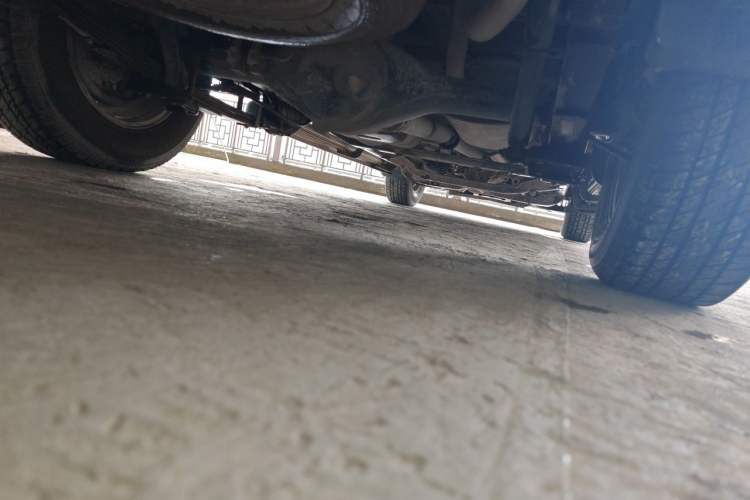 Used Great Wall Wingle 5 2014 2.8T Entry-Level Big Double-Cab GW2.8TC Chassis Rear Right
