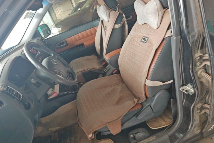 Used Great Wall Wingle 5 2014 2.8T Entry-Level Big Double-Cab GW2.8TC Left Front Seat