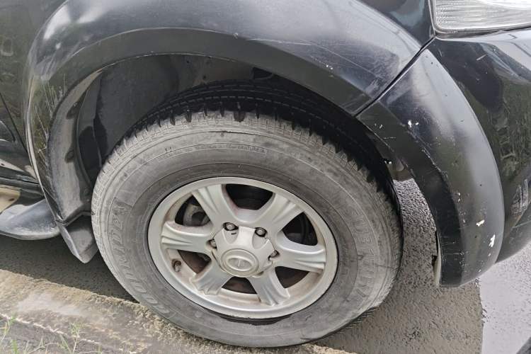 Used Great Wall Wingle 5 2014 2.8T Entry-Level Big Double-Cab GW2.8TC Right Front Wheel Hub