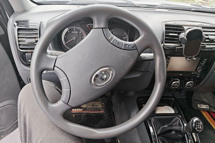 Used Great Wall Wingle 5 2014 2.8T Entry-Level Big Double-Cab GW2.8TC Steering Wheel