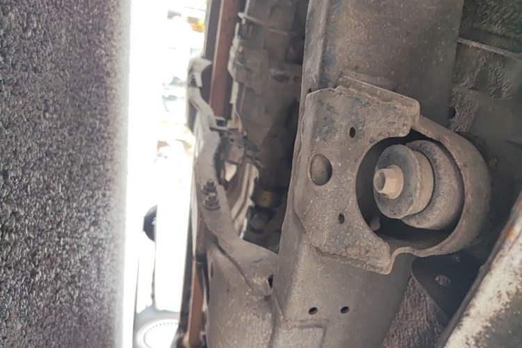 Used Great Wall Wingle 5 2014 2.8T Entry-Level Big Double-Cab GW2.8TC Chassis Front Left