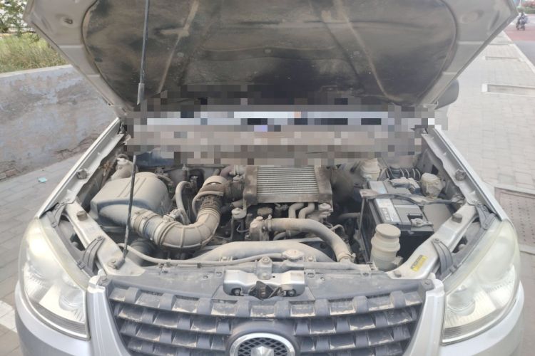 Used Great Wall Wingle 5 2014 2.8T Entry-Level Big Double-Cab GW2.8TC Engine Bay