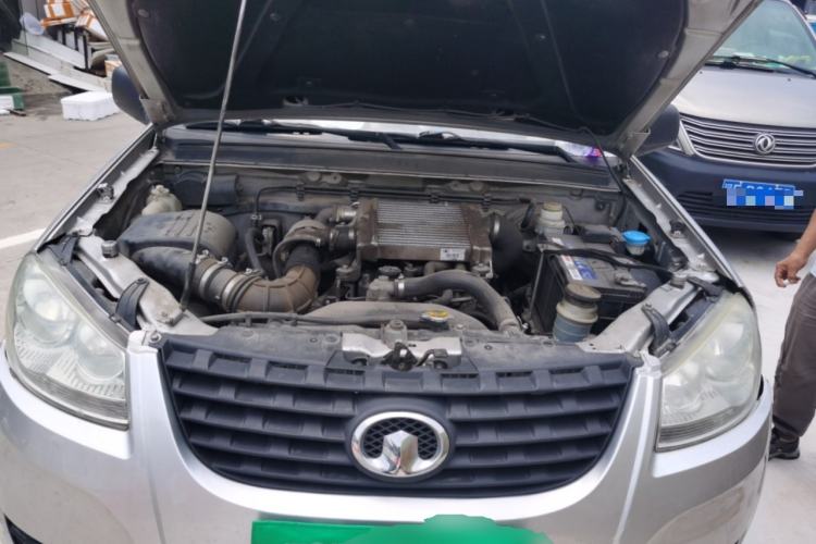 Used Great Wall Wingle 5 2014 2.8T Entry-Level Big Double-Cab GW2.8TC Engine Bay