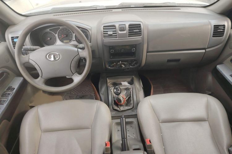 Used Great Wall Wingle 5 2014 2.8T Entry-Level Big Double-Cab GW2.8TC Interior 2