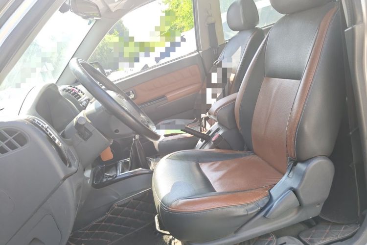 Used Great Wall Wingle 5 2014 2.4L European Version Two-Wheel Drive Entry-Level Big Double-Cab 4G69S4N Left Front Seat