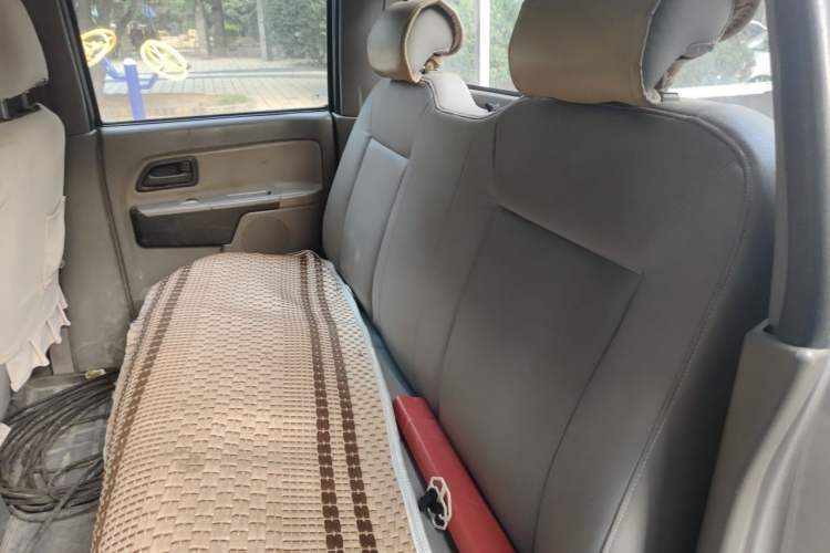 Used Great Wall Wingle 5 2014 2.8T Entry-Level Big Double-Cab GW2.8TC Left Rear Seat