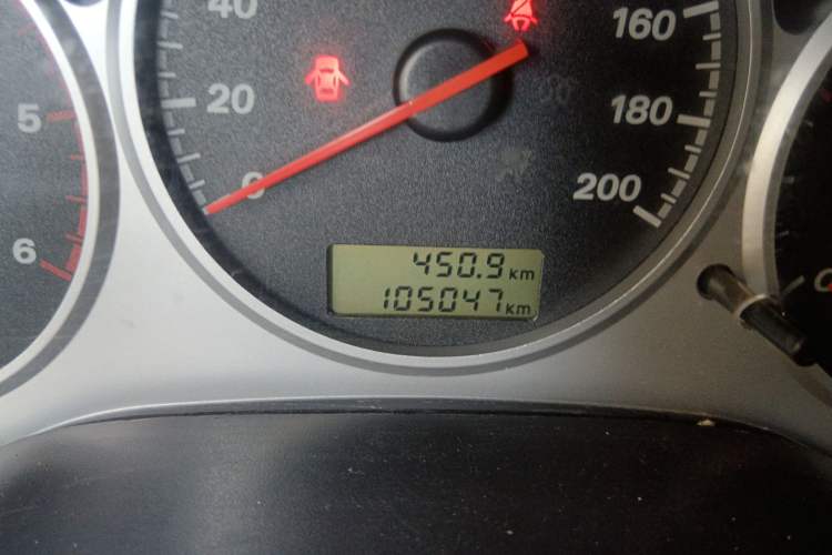 Used Great Wall Wingle 5 2014 2.8T Entry-Level Big Double-Cab GW2.8TC Odometer Close Up