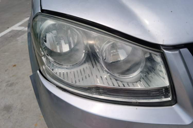 Used Great Wall Wingle 5 2014 2.8T Entry-Level Big Double-Cab GW2.8TC Right Front Headlight