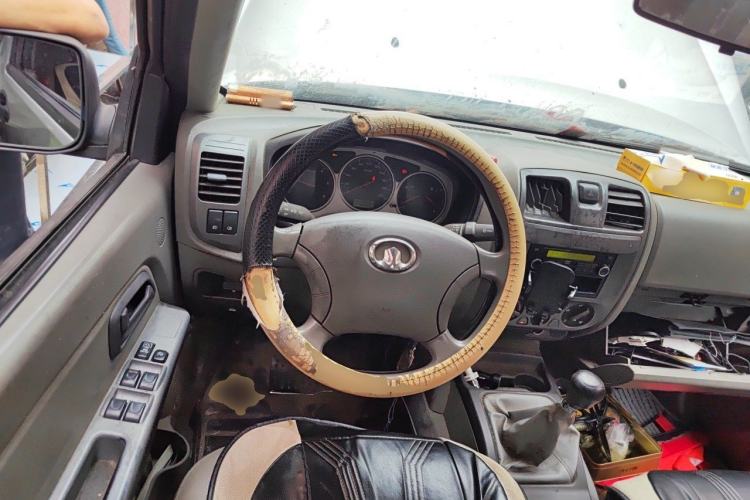 Used Great Wall Wingle 5 2014 2.8T Entry-Level Big Double-Cab GW2.8TC Steering Wheel