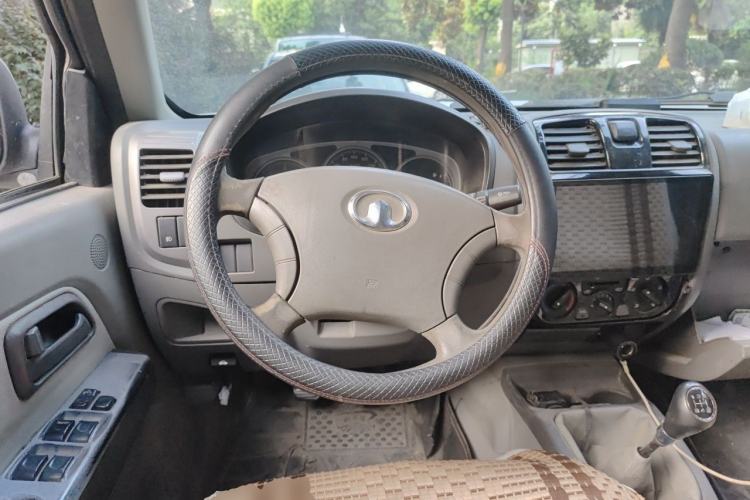 Used Great Wall Wingle 5 2014 2.8T Entry-Level Big Double-Cab GW2.8TC Steering Wheel
