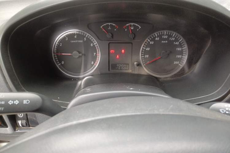Used Great Wall Wingle 5 2014 2.4L European Version Two-Wheel Drive Entry-Level Big Double-Cab 4G69S4N Instrument Cluster