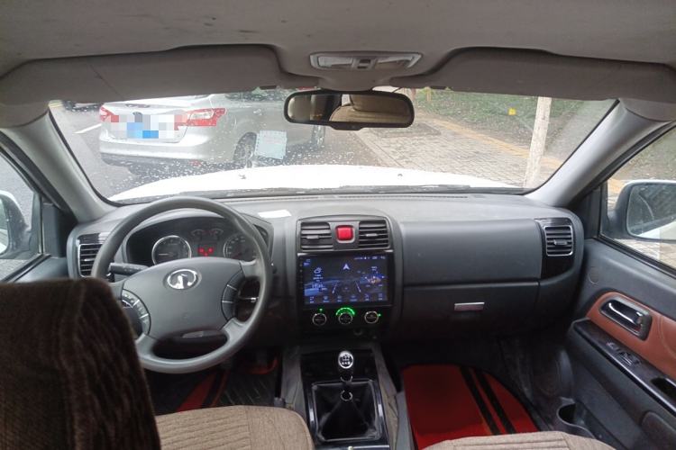 Used Great Wall Wingle 5 2014 2.4L European Version Two-Wheel Drive Entry-Level Big Double-Cab 4G69S4N Interior 2