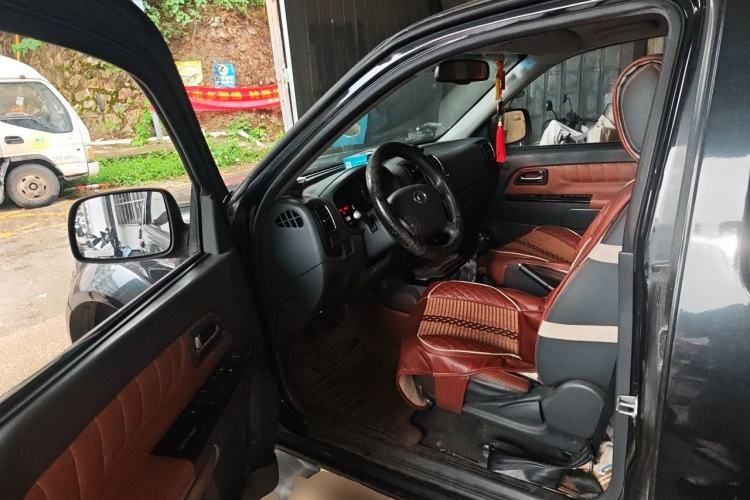 Used Great Wall Wingle 5 2015 2.0T Mine Edition Two-Wheel Drive Luxury Version Big Double Cab – 4D20B Driver Seat