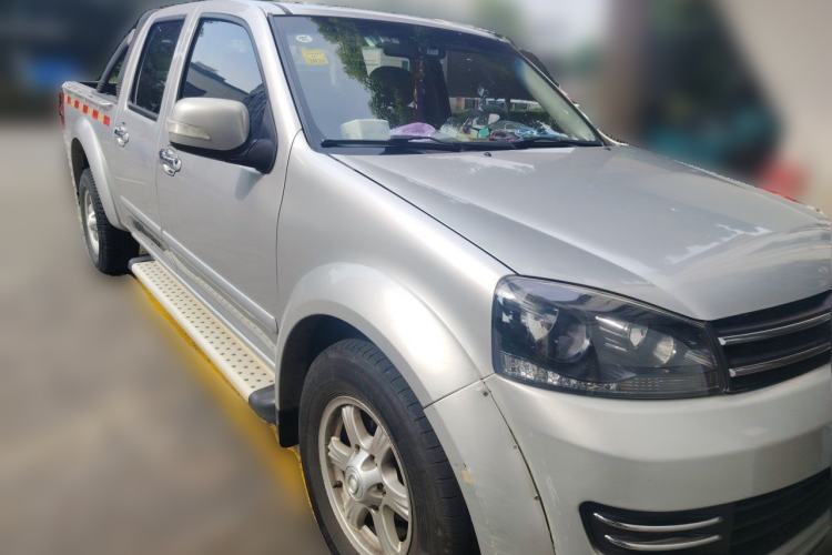 Used Great Wall Wingle 5 2015 2.0T Mine Edition Two-Wheel Drive Luxury Version Short Double Cab – 4D20B Front Right 45 Deg