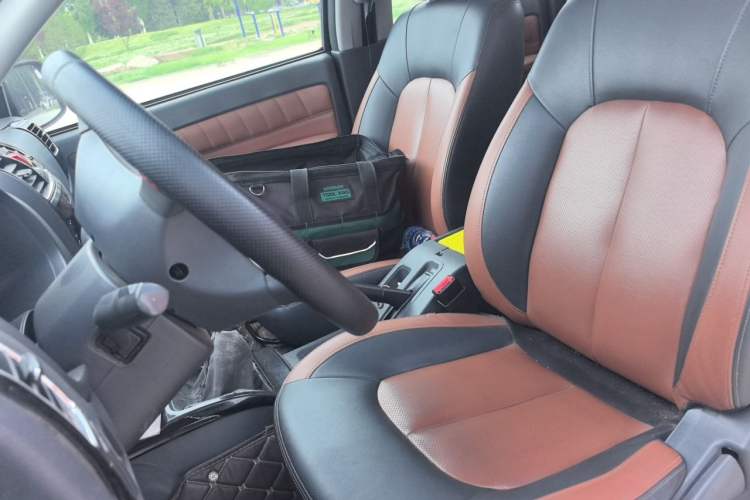 Used Great Wall Wingle 5 2015 2.0T Mine Edition Two-Wheel Drive Luxury Version Big Double Cab – 4D20B Left Front Seat
