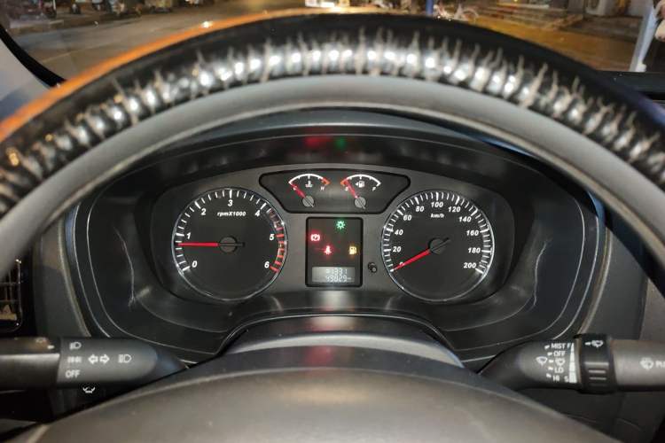 Used Great Wall Wingle 5 2016 2.0T Mine Edition Two-Wheel Drive Progressive Version Big Double Cab – 4D20B Instrument Cluster
