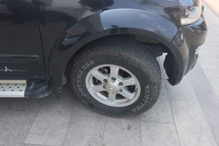 Used Great Wall Wingle 5 2016 2.8T Two-Wheel-Drive Entry-Level GW2.8TC Big Double-Cab GW2.8TC Right Front Wheel Hub