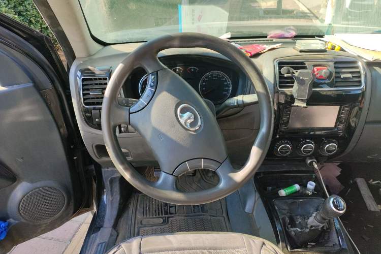 Used Great Wall Wingle 5 2016 2.0T Mine Edition Two-Wheel Drive Progressive Version Big Double Cab – 4D20B Steering Wheel