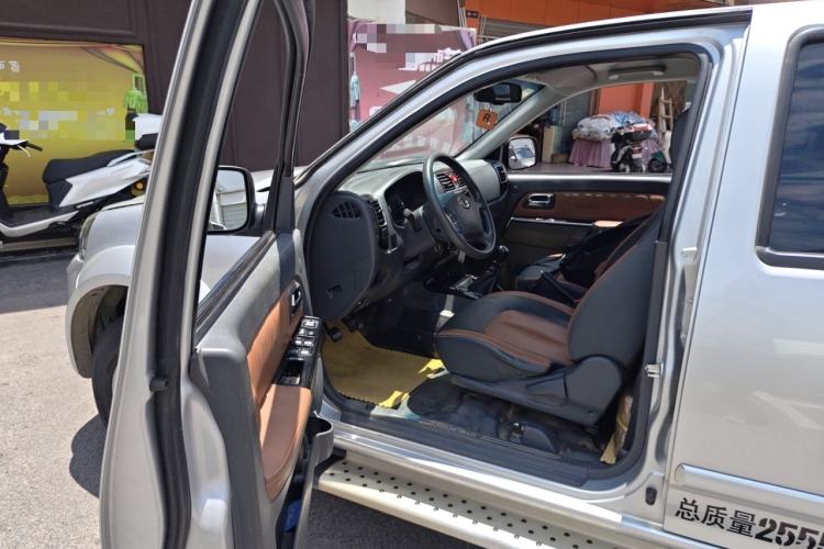 Used Great Wall Wingle 5 2016 2.0T Mine Edition Two-Wheel Drive Progressive Version Big Double Cab – 4D20B Driver Seat